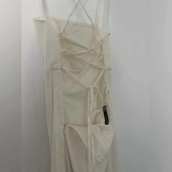 White Zara long dress with lace up back size XS - Picture 6 of 8